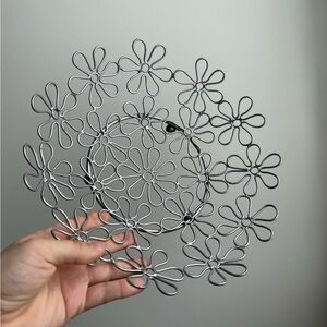 Vintage 70s Daisy Metal Wire Fruit Basket Bowl Table MCM Decor